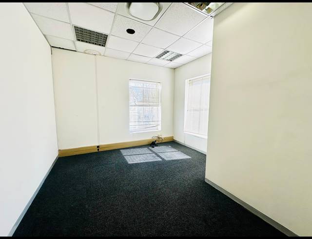 200M² OFFICE TO LET IN BRUMA